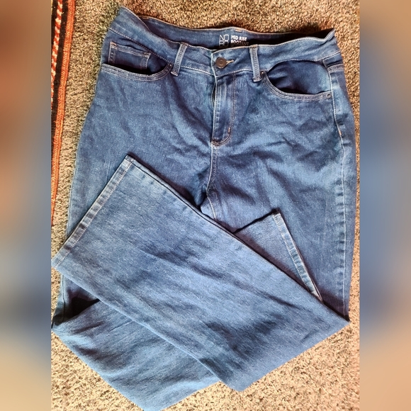 No Boundaries mud rise boot cut jeans sz15 NWT - Picture 3 of 6